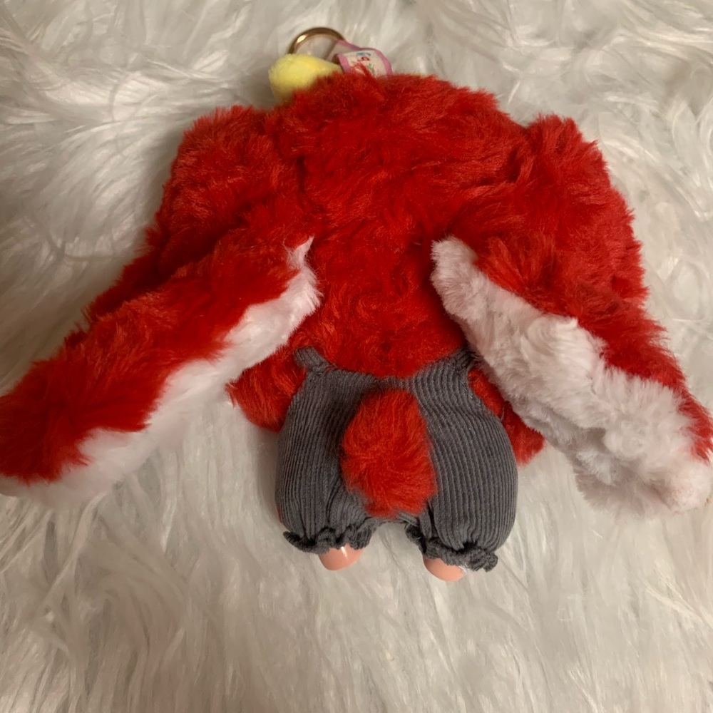 Baby Three V2 Rabbit Macaron Red Bunny Vinyl Face Plush Key Holder Red & White - Picture 3 of 15